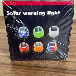 Solar Warning Light Red/Blue Strobe Warning Light with Waterproof Cover NIP